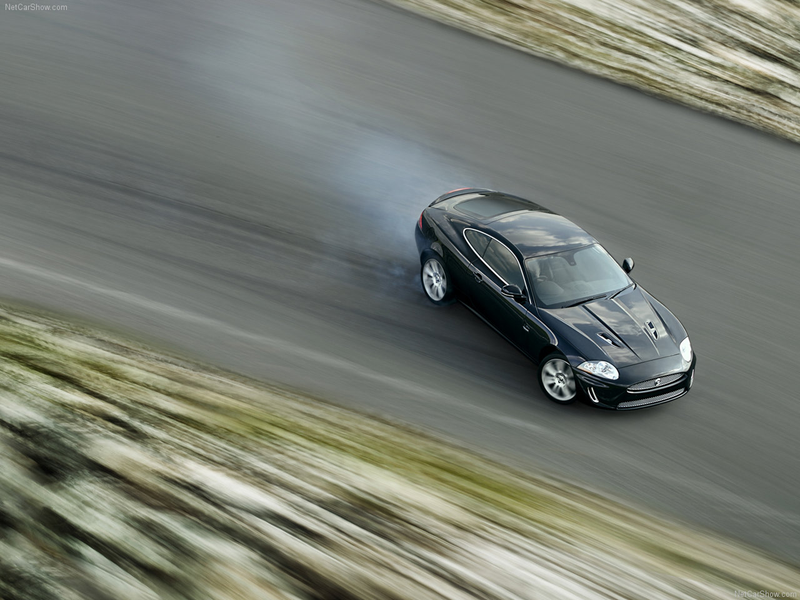 Illustration for article titled 2010 Jaguar XKR: 510 HP Pussycat Kills Even Faster